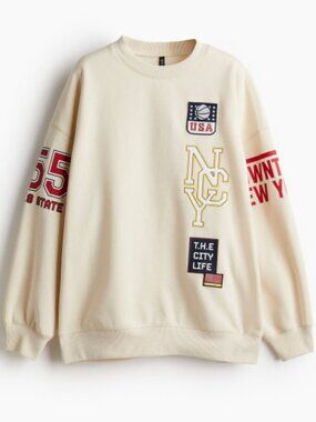 H&M New York Sweater — Rare (and worn by Hailey Bieber!)